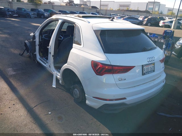 2024 AUDI Q3 WA1DECF33R1028849 Photo 2