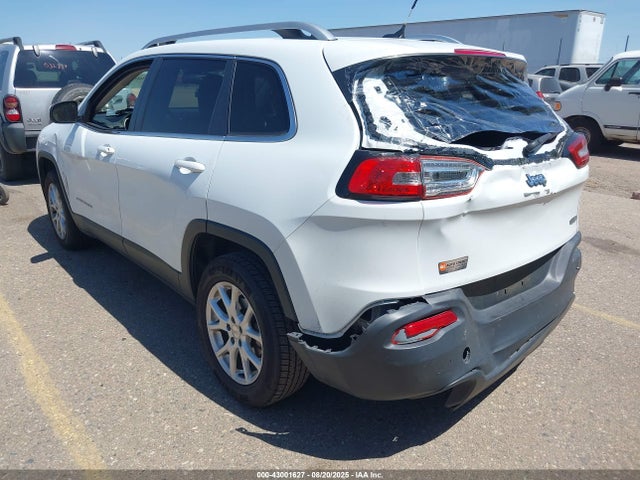 1C4PJLCB8EW171643 Jeep Cherokee