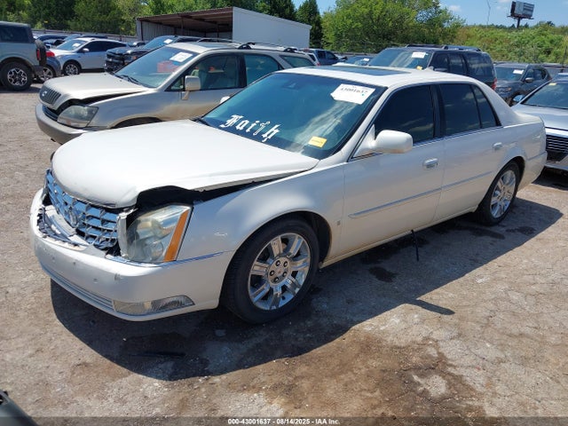 2010 CADILLAC DTS 1G6KP5E98AU109828 Photo 1