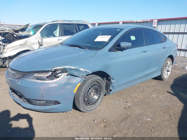 Chrysler 2015 2015 1C3CCCDG8FN627820 Image 2