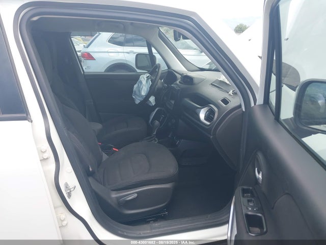 ZACNJABBXKPJ83991 Jeep Renegade