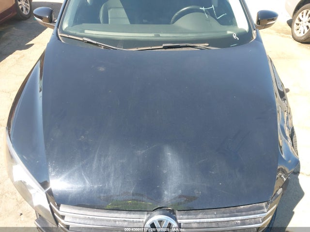 Volkswagen Passat 2014 1VWBP7A30EC005711 Image 10