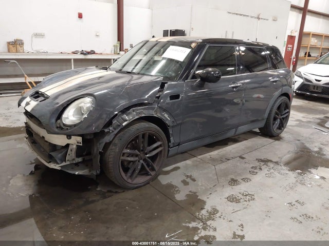 WMWLN9C5XG2E48061 Mini Clubman
