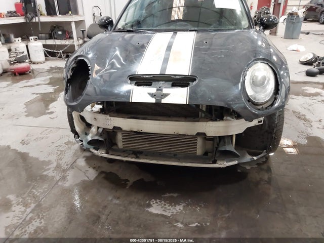 WMWLN9C5XG2E48061 Mini Clubman