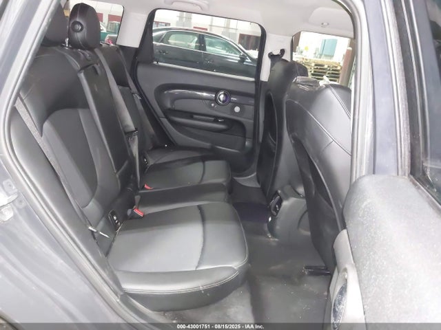 WMWLN9C5XG2E48061 Mini Clubman