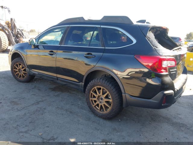 2018 SUBARU OUTBACK 4S4BSENC4J3248248 Photo 2
