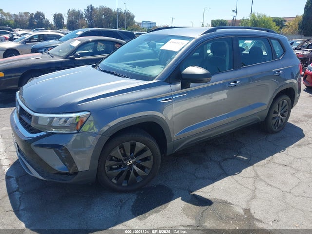3VVCX7B26NM017701 Volkswagen tsi