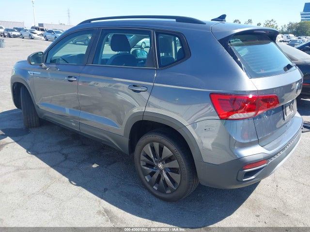 3VVCX7B26NM017701 Volkswagen tsi