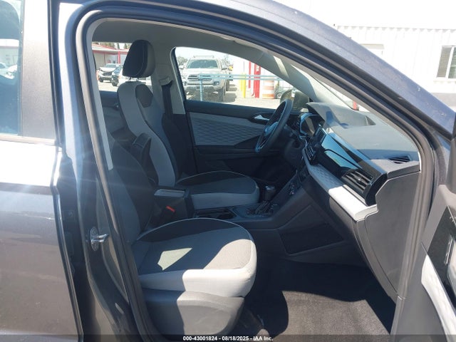 3VVCX7B26NM017701 Volkswagen tsi
