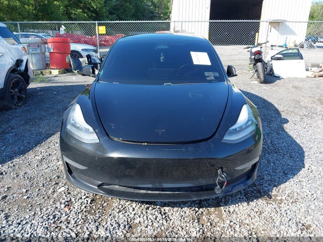 5YJ3E1EB9KF432282 Tesla MODEL 3