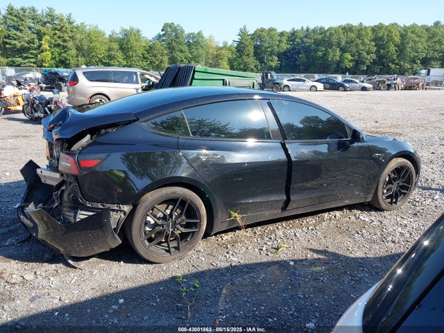 5YJ3E1EB9KF432282 Tesla MODEL 3