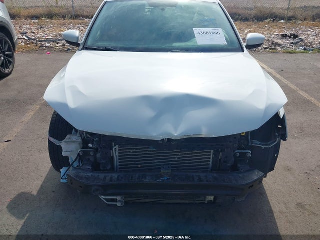 3VW2B7AJ7HM340819 Volkswagen 1.4 tsi