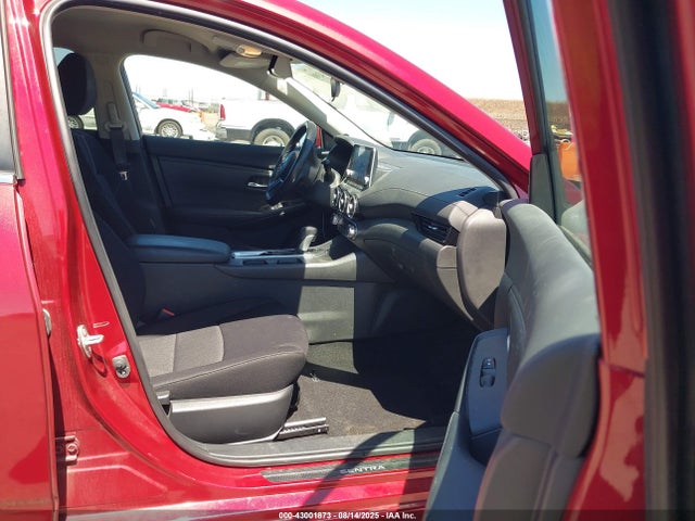 3N1AB8CV7MY330379 Nissan Sentra