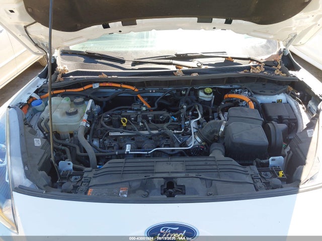 1FMCU9CZ9MUA35842 Ford hev/phev