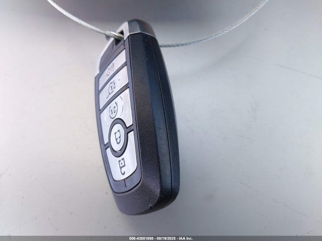 1FMCU9CZ9MUA35842 Ford hev/phev
