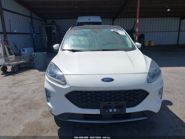 1FMCU9CZ9MUA35842 Ford hev/phev