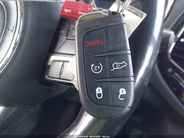 Jeep 2018 2018 3C4NJDCB6JT223798 Image 11