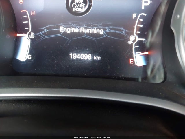 Jeep 2018 2018 3C4NJDCB6JT223798 Image 15