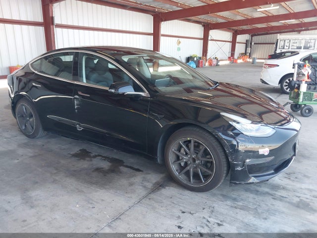 2018 TESLA MODEL 3 5YJ3E1EAXJF172643 Photo 0