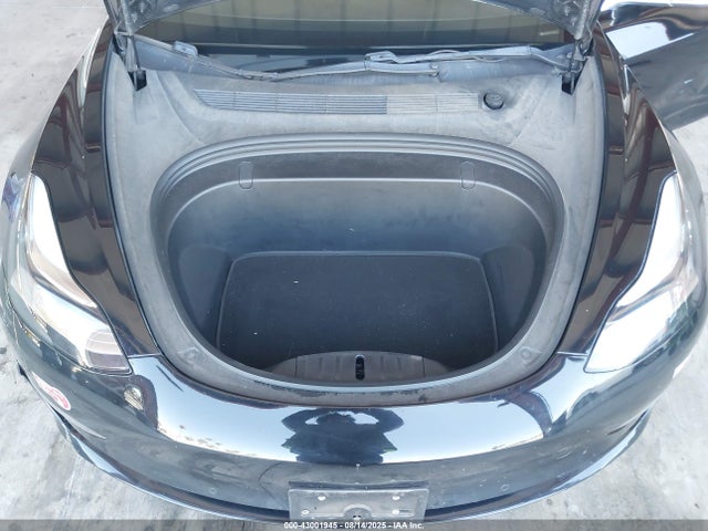 2018 TESLA MODEL 3 5YJ3E1EAXJF172643 Photo 9