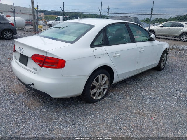2010 AUDI A4 WAUBFAFL6AN006627 Photo 3