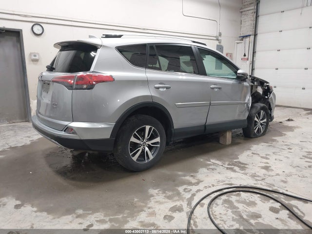 Toyota 2ar-fe 2018 2T3RFREV7JW767579 Image 4