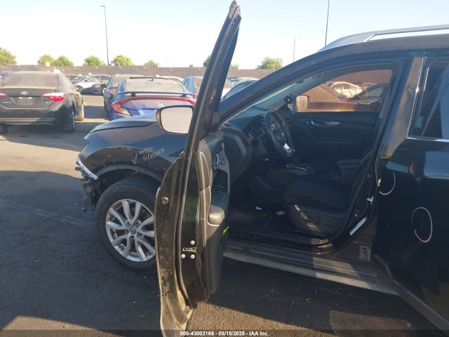 Nissan 2018 2018 KNMAT2MT2JP562714 Image 5