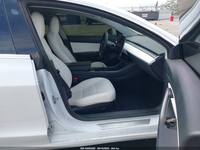 2020 TESLA MODEL 3 5YJ3E1EB3LF651644 Photo 4