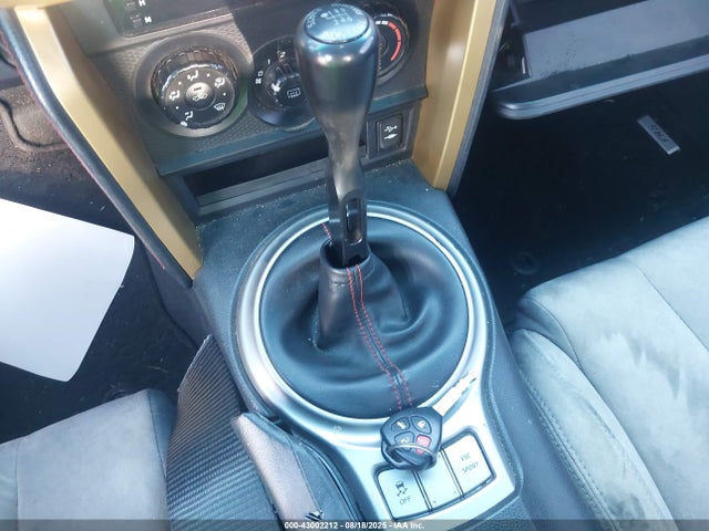 Scion scion fr-s 2014 JF1ZNAA18E9700296 Image 11