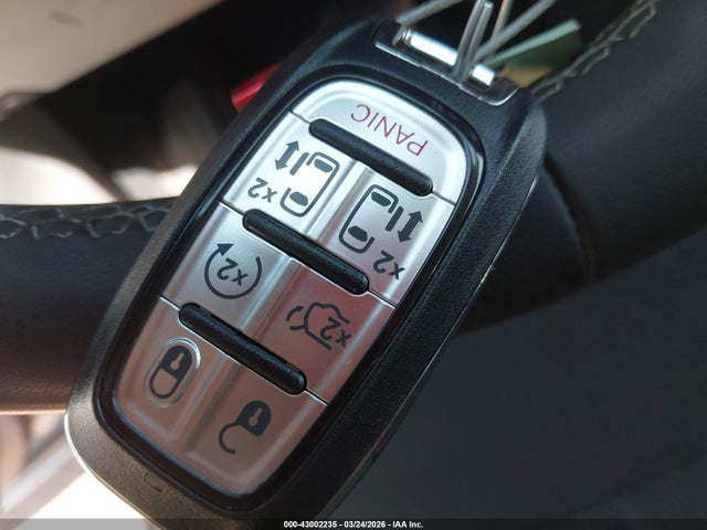 2023 CHRYSLER VOYAGER 2C4RC1CG7PR606912 Photo 10