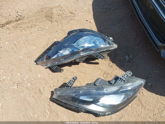 43002235 :رقم المزاد ، 2C4RC1CG7PR606912 vin ، 2023 Chrysler Voyager Lx مزاد بيع