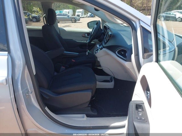 2023 CHRYSLER VOYAGER 2C4RC1CG7PR606912 Photo 4