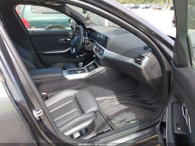 3MW5R1J06L8B14799 BMW 330I