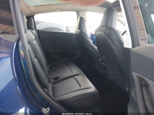 2023 TESLA MODEL Y 7SAYGDEF9PF709592 Photo 7