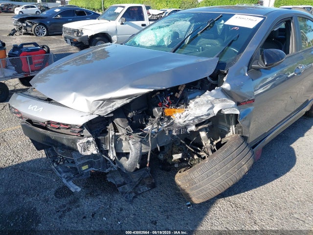 3KPF54AD6NE485179 KIA mpi nu