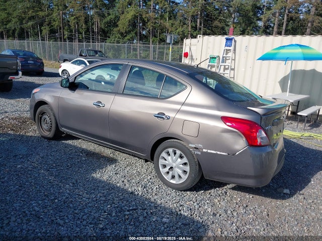 3N1CN7AP6GL851643 Nissan Versa