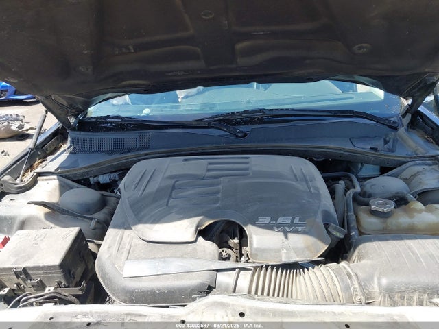 2C3CCAEGXJH324221 Chrysler 300