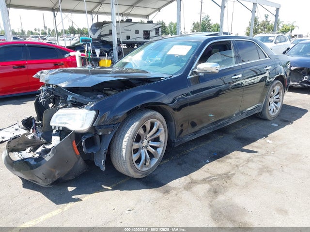 2C3CCAEGXJH324221 Chrysler 300