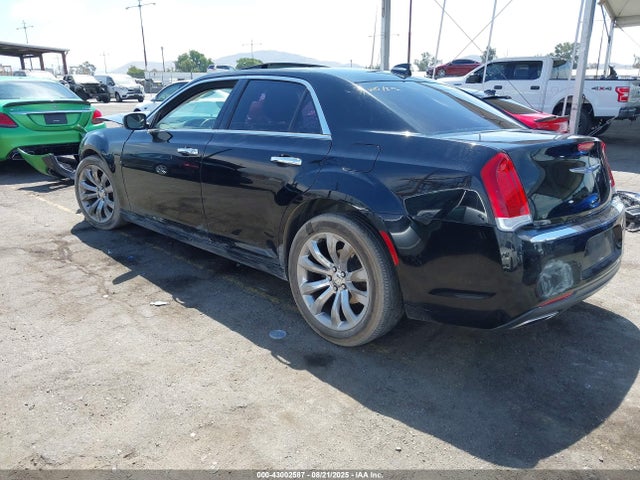 2C3CCAEGXJH324221 Chrysler 300