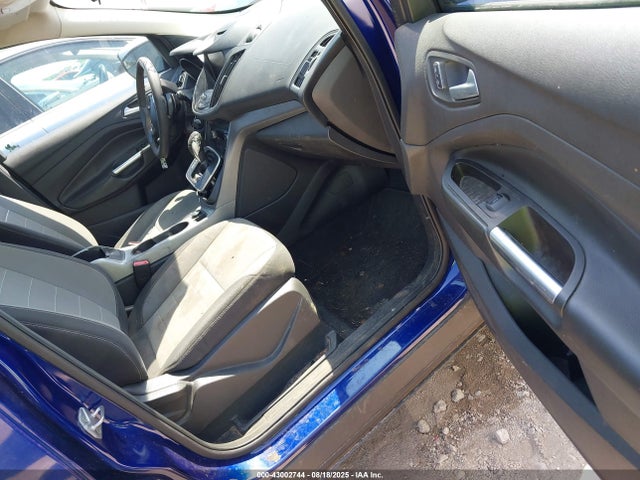 1FMCU0GX6EUB39212 Ford Escape