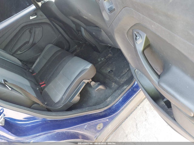 1FMCU0GX6EUB39212 Ford Escape