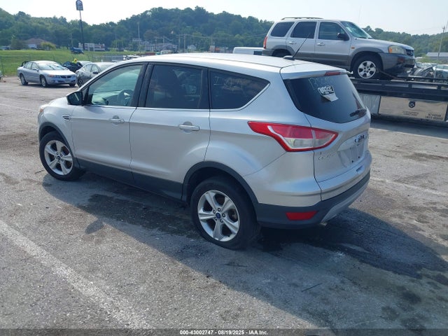 1FMCU9G91GUB82560 Ford 2016