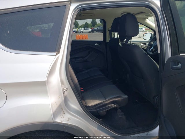 1FMCU9G91GUB82560 Ford 2016