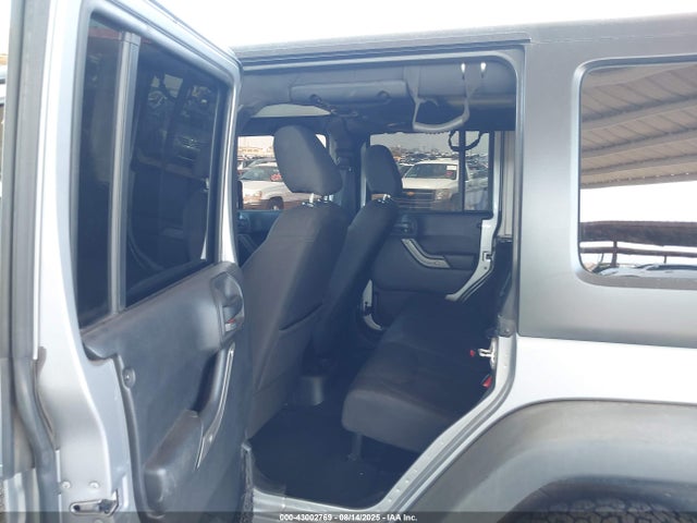 1C4BJWDG2EL269851 Jeep Wrangler