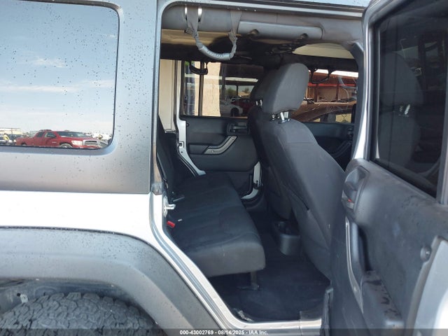 1C4BJWDG2EL269851 Jeep Wrangler