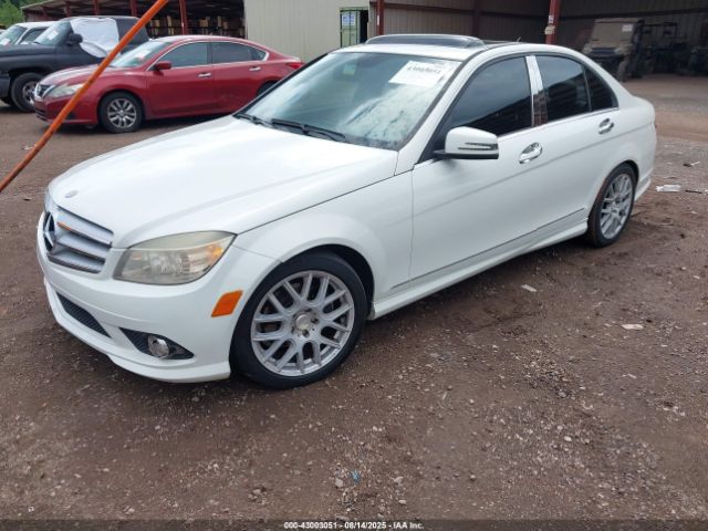 2010 MERCEDES-BENZ C-CLASS WDDGF8BB9AR117511 Photo 1