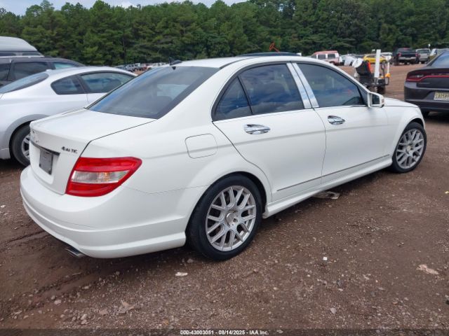 2010 MERCEDES-BENZ C-CLASS WDDGF8BB9AR117511 Photo 3