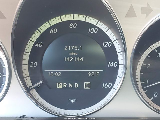 2010 MERCEDES-BENZ C-CLASS WDDGF8BB9AR117511 Photo 6