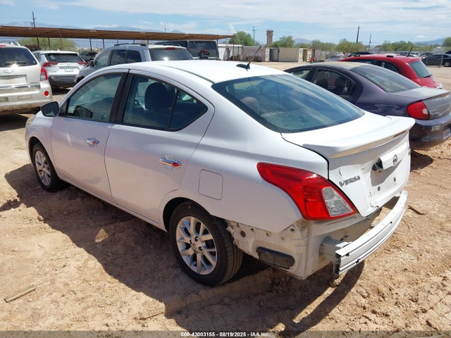 3N1CN7AP3JL818915 Nissan Versa