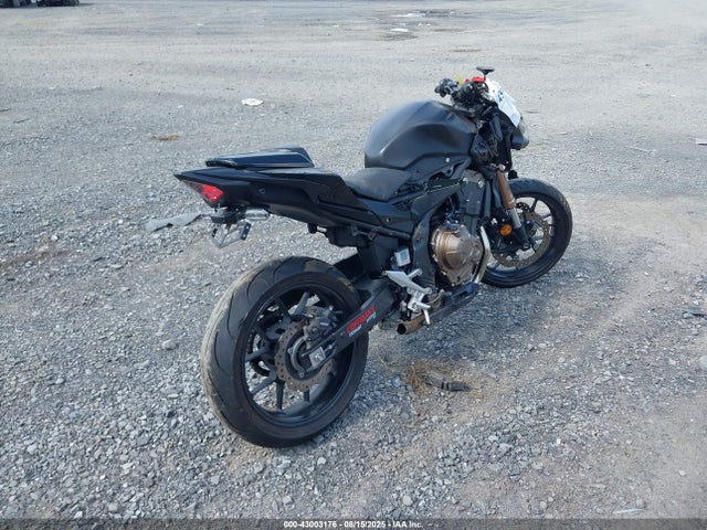 MLHPC6354N5300874 Honda Pc62e-6300001